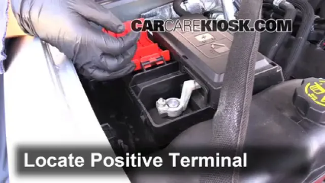 2015 Chevrolet Suburban LT 5.3L V8 FlexFuel Batterie Début de saut